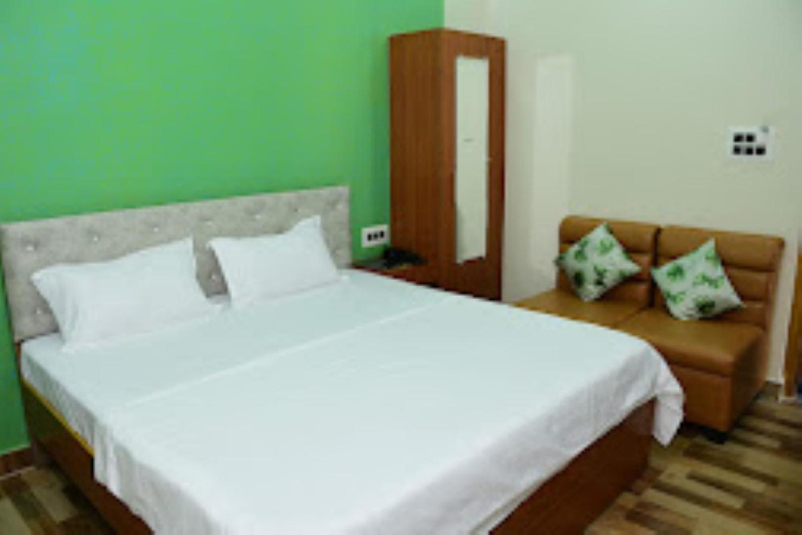 Hotel Renu Paradise , Ayodhya Zewnętrze zdjęcie